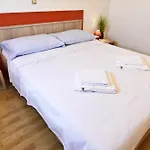 דירה Family-friendly With Swimming Pools Tar, Porec - 22736 *