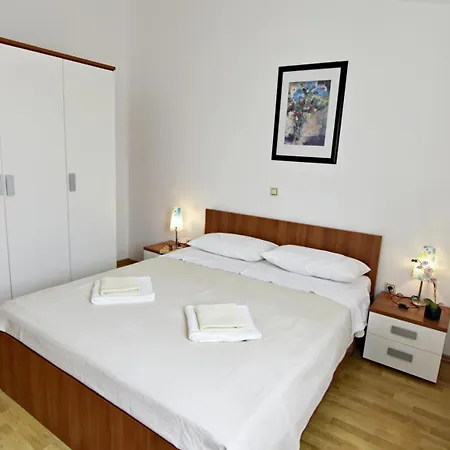 Appartement Family-friendly With Swimming Pool Tar, Porec - 22736 *