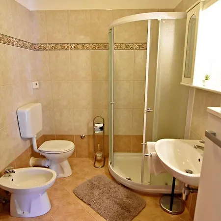 Appartement Family-friendly With Swimming Pool Tar, Porec - 22736