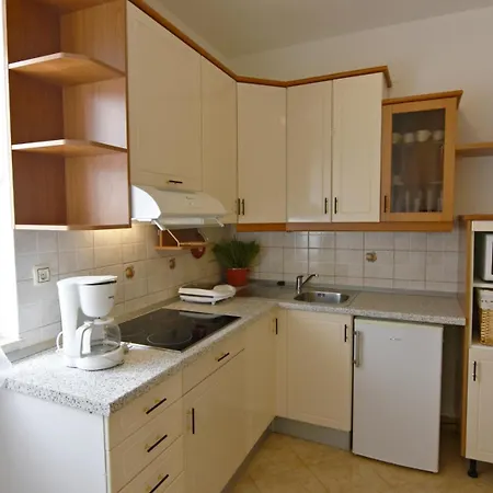 Family Friendly With A Swimming Pool Tar, Porec - 22736 Apartmán Tar-Vabriga