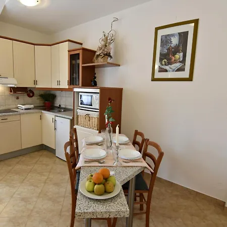 Family-friendly With Swimming Pool Tar, Porec - 22736 * Tar-Vabriga