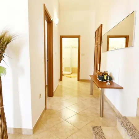 Family Friendly With A Swimming Pool Tar, Porec - 22736 Apartmán