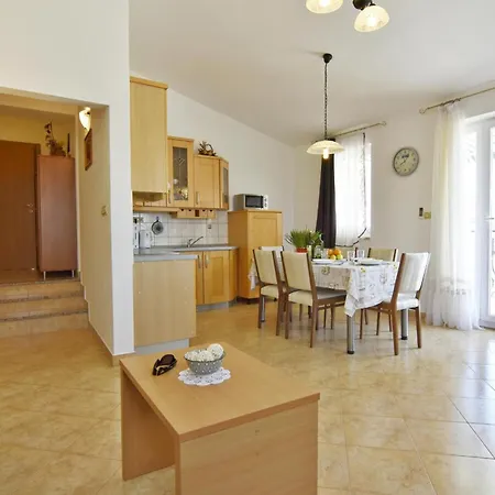 Appartement Family-friendly With Swimming Pool Tar, Porec - 22736