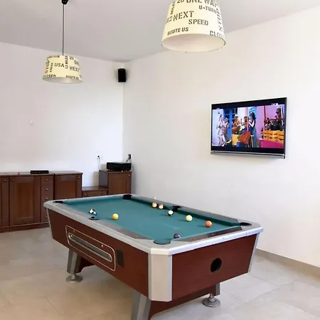 Appartement Family-friendly With Swimming Pools Tar, Porec - 22736