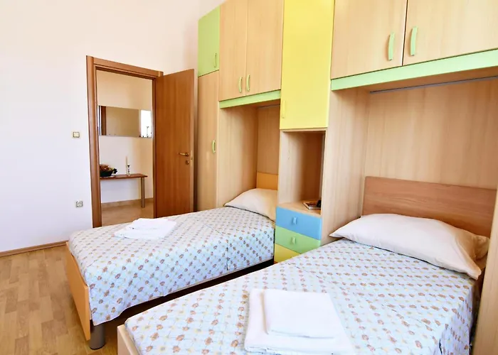 Family-friendly With Swimming Pools Tar, Porec - 22736 아파트 *