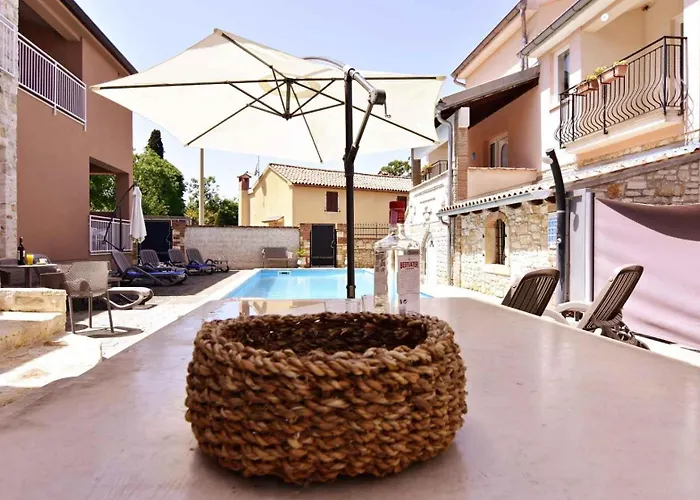 Family-friendly With Swimming Pools Tar, Porec - 22736 * Tar-Vabriga