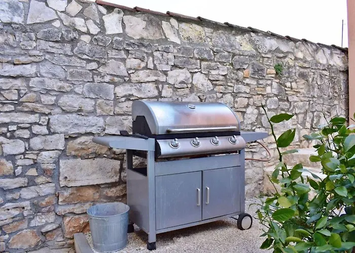 Family-friendly With Swimming Pools Tar, Porec - 22736 아파트 *