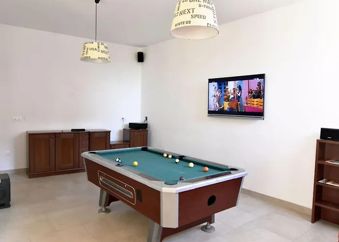 아파트 Family-friendly With Swimming Pools Tar, Porec - 22736